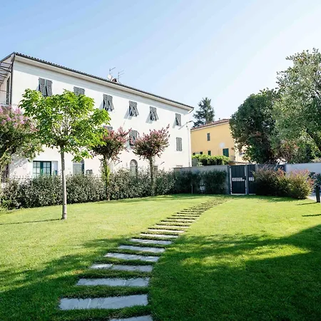 Casa Via Romana * Lucca